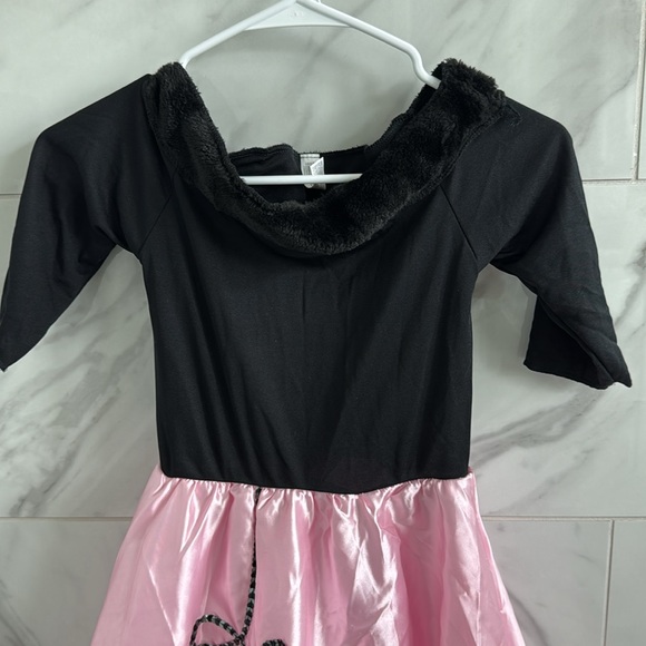 Girls 50s Dress with Poodle Halloween Costume 
Size Medium (8-10) - Picture 5 of 8